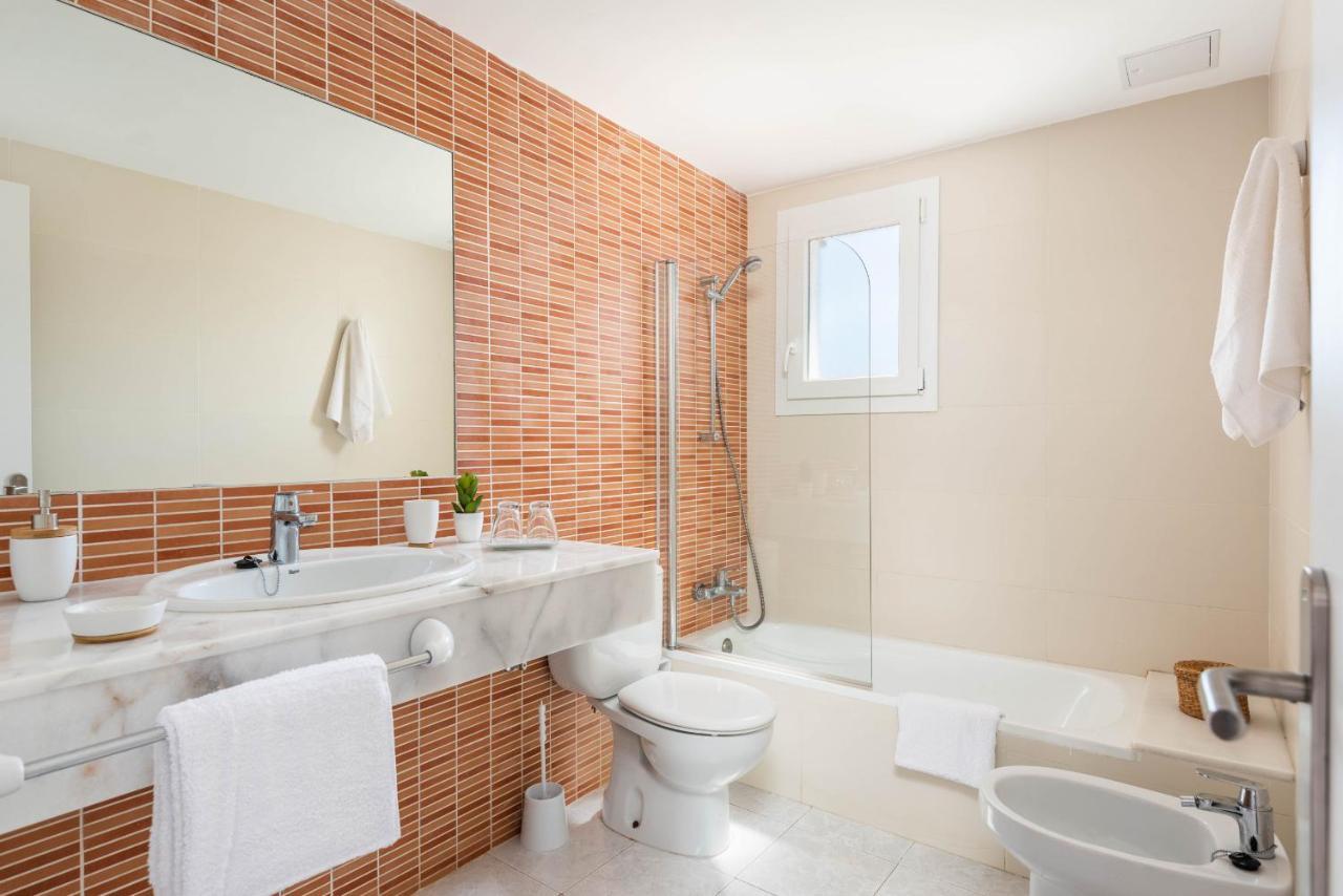 Rimar 4, 2 Bedroom Apartment, Cap D'Artrutx 칼란 보쉬 외부 사진